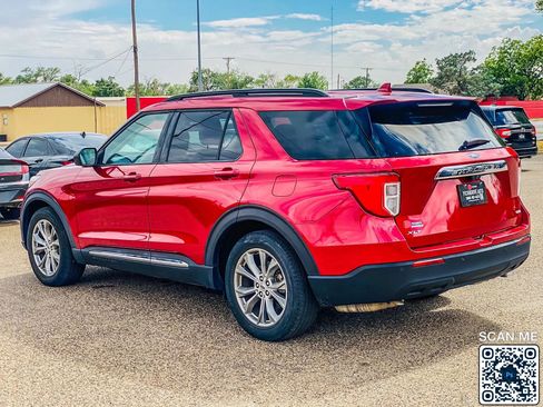 Used 2020 Ford Explorer XLT w/ Equipment Group 202A RWD image 6