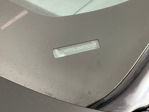 Used 2021 Land Rover Range Rover Sport HSE Silver Edition image 31