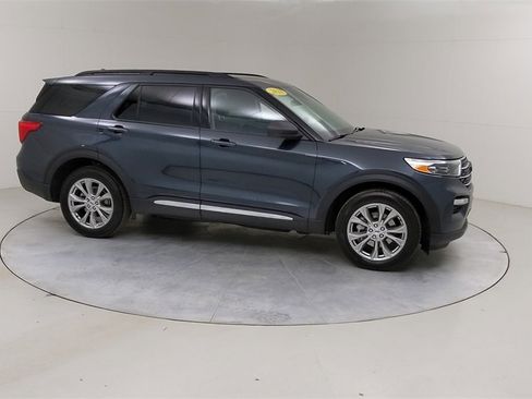 Certified 2023 Ford Explorer XLT w/ Equipment Group 202A image 13