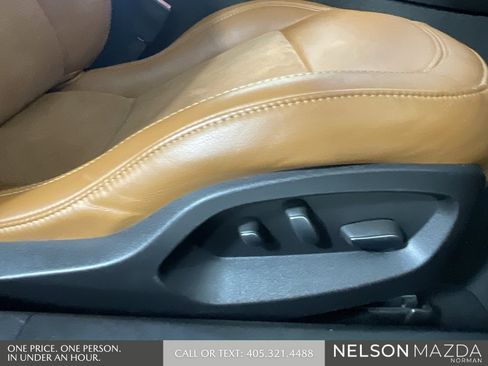 Used 2014 Chevrolet Corvette Stingray Coupe w/ 3LT Preferred Equipment Group image 21