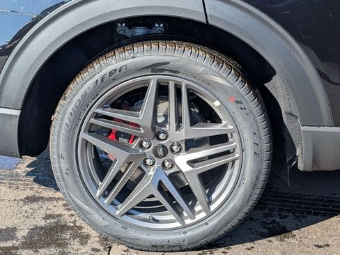 New 2026 Ford Explorer ST w/ Sun And Sound Package image 18