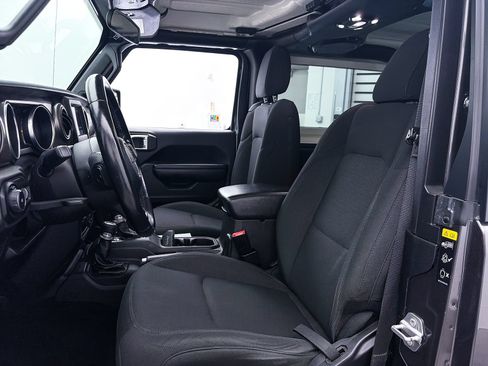 Used 2021 Jeep Wrangler Sport AWD/4WD image 19