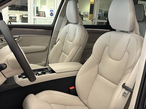 New 2026 Volvo XC90 T8 Ultra w/ Protection Package AWD/4WD image 23