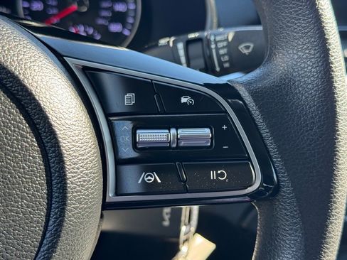 Certified 2023 Kia Forte LXS image 16