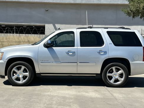 Used 2012 Chevrolet Tahoe LTZ AWD/4WD image 5
