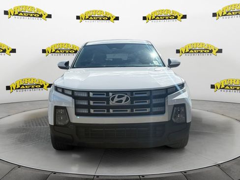 Used 2025 Hyundai Santa Cruz SE FWD image 8