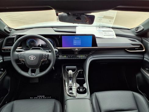 Used 2026 Toyota Crown Signia w/ Advanced Technology Package AWD/4WD image 10
