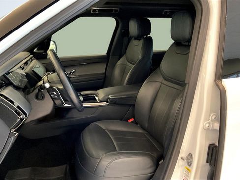 Used 2023 Land Rover Range Rover Sport SE Dynamic image 25