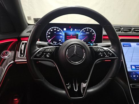 Used 2023 Mercedes-Benz S 500 4MATIC w/ AMG Line image 10