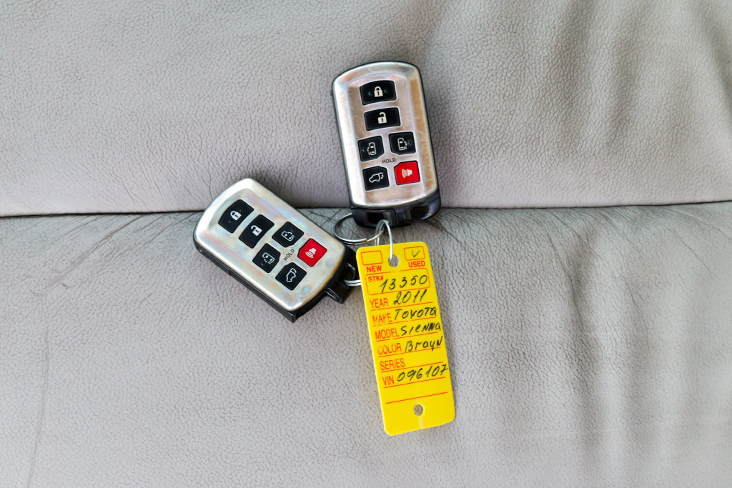Used 2011 Toyota Sienna XLE w/ Premium Pkg FWD image 60
