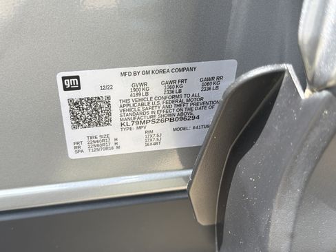Used 2023 Chevrolet TrailBlazer LT FWD image 30