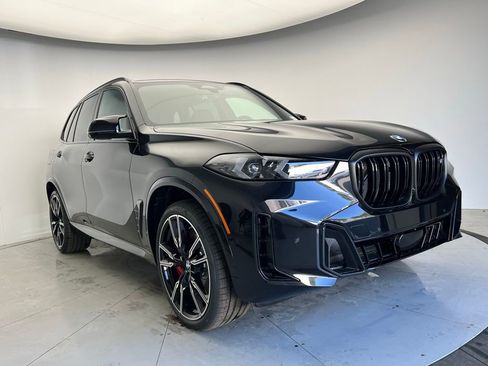 New 2026 BMW X5 M60i w/ Executive Package image 2