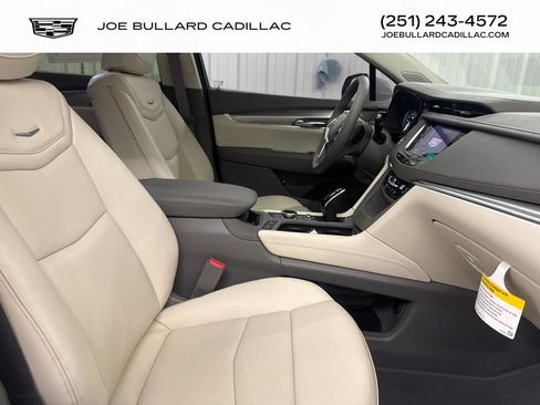 New 2026 Cadillac XT5 Premium Luxury w/ Driver Assist Package FWD image 19