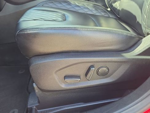 Used 2024 Ford Edge Titanium image 24