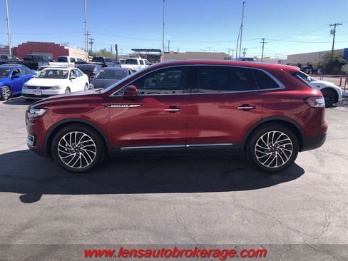 Used 2019 Lincoln Nautilus Reserve image 5