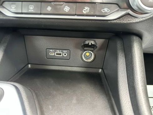 Used 2023 Nissan Sentra SV w/ All-Weather Package image 31