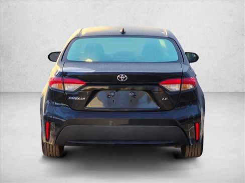 Used 2022 Toyota Corolla LE FWD image 4