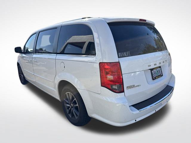 Used 2017 Dodge Grand Caravan SXT w/ Driver Convenience Group FWD image 8