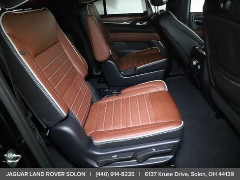 Used 2023 GMC Yukon XL Denali Ultimate AWD/4WD image 34