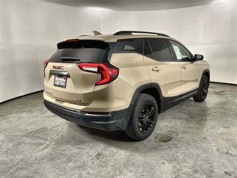 Used 2022 GMC Terrain AT4 w/ Infotainment Package II image 8