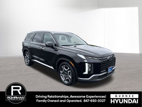 Used 2024 Hyundai Palisade SEL w/ Premium Package FWD image 2