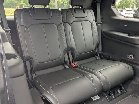 New 2026 Jeep Grand Cherokee L Limited AWD/4WD image 32