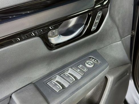 Used 2024 Honda CR-V Sport Touring image 18