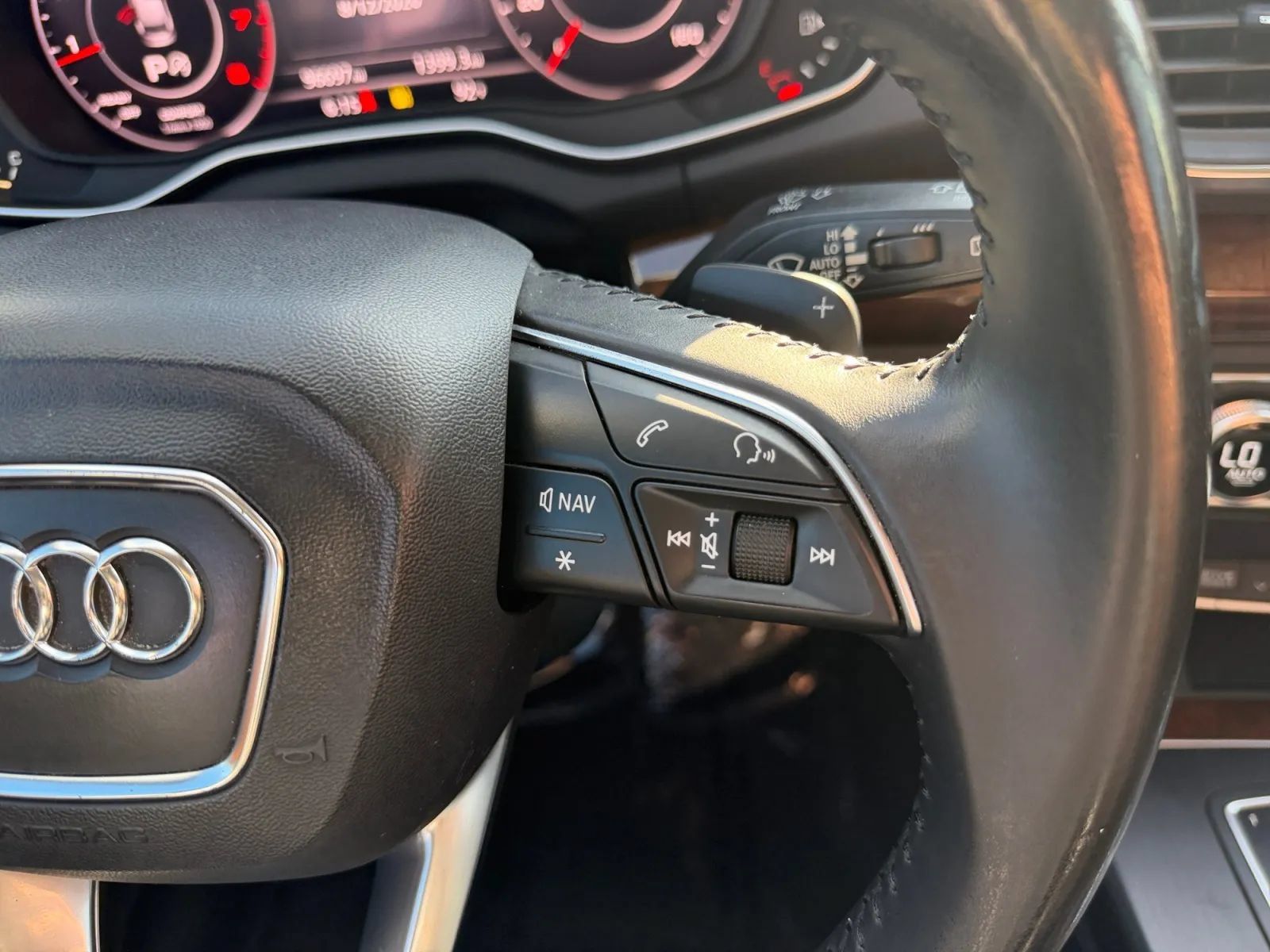 Used 2018 Audi Q5 2.0T Premium AWD/4WD image 21