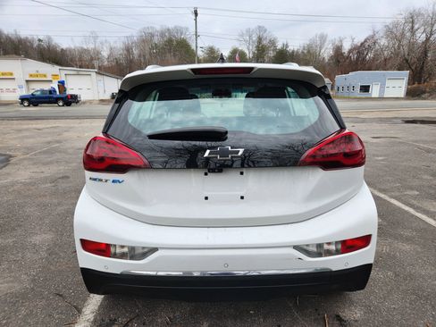 Used 2019 Chevrolet Bolt Premier w/ Infotainment Package image 10