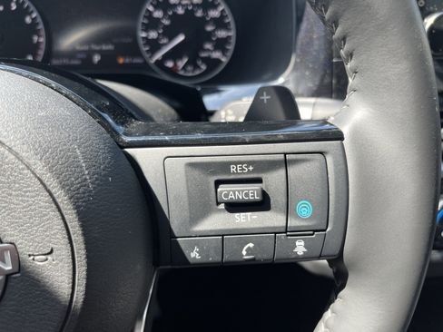 Used 2025 Nissan Pathfinder SL w/ SL Premium Package AWD/4WD image 23