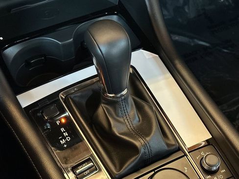 New 2025 MAZDA MAZDA3 Hatchback w/Premium Plus Pkg image 19