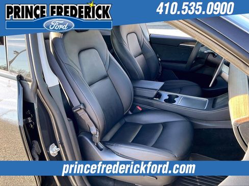 Used 2024 Tesla Model Y 2WD image 7