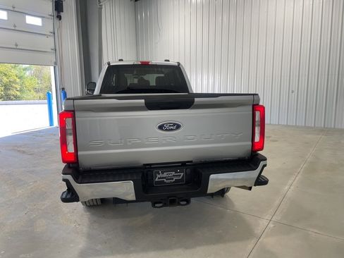 Used 2024 Ford F250 XLT image 6