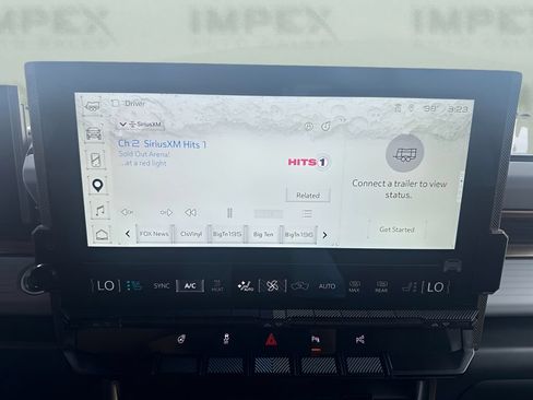 Used 2025 GMC Hummer EV 2X w/ LPO, Sport Package AWD/4WD image 21