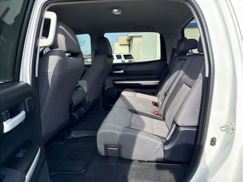 Used 2017 Toyota Tundra SR5 image 14