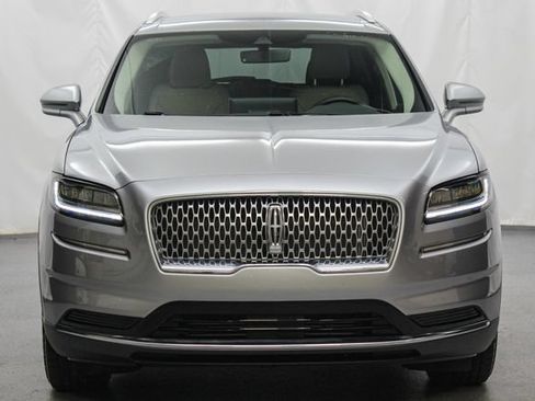 Used 2023 Lincoln Nautilus AWD w/ Premium Package image 3