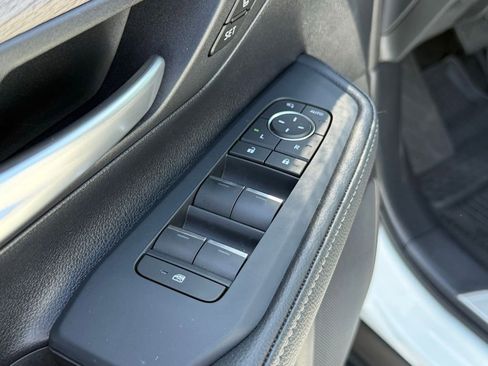 Certified 2025 Toyota Grand Highlander AWD Hybrid image 19