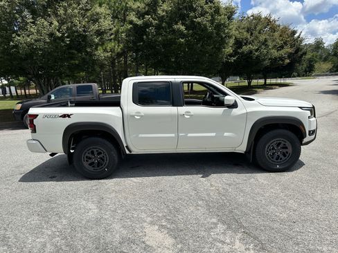 New 2025 Nissan Frontier PRO-4X image 4