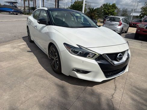 Used 2016 Nissan Maxima Platinum image 3