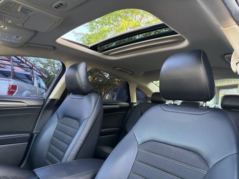 Used 2017 Ford Fusion SE w/ Equipment Group 201A FWD image 23