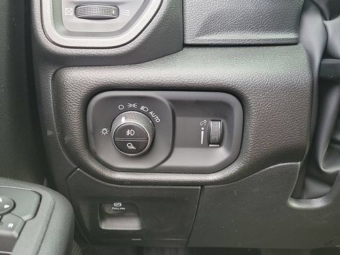 New 2026 RAM 1500 Express RWD image 14