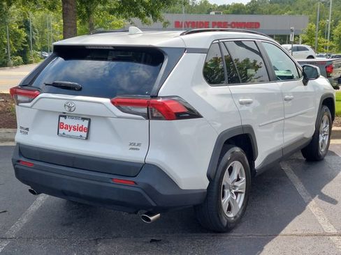 Used 2019 Toyota RAV4 XLE w/ Convenience Package AWD/4WD image 16