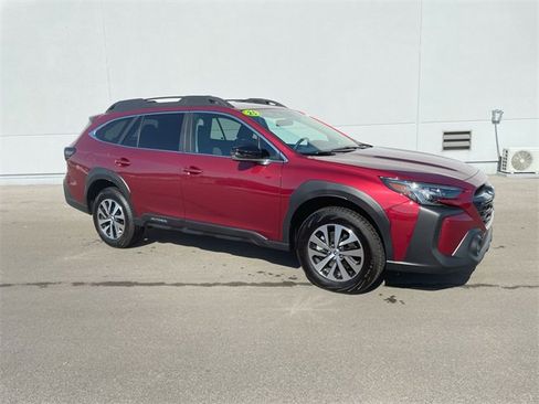 Certified 2025 Subaru Outback Premium image 6