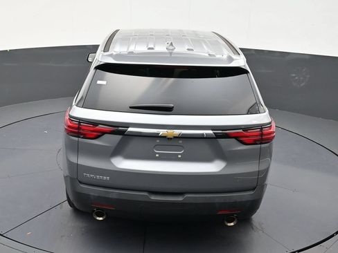 Used 2023 Chevrolet Traverse LS FWD image 15