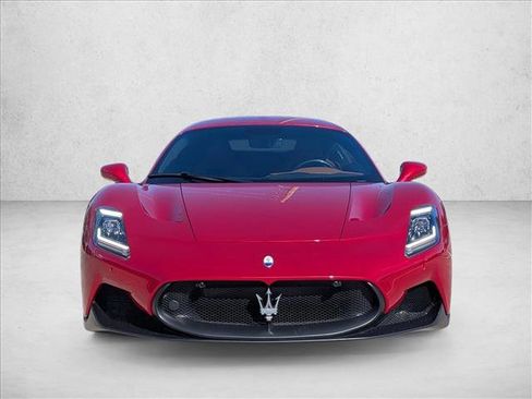 Used 2022 Maserati MC20 Coupe image 2