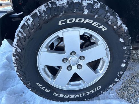 Used 2008 Jeep Wrangler Sahara w/ Dual Top Group image 14