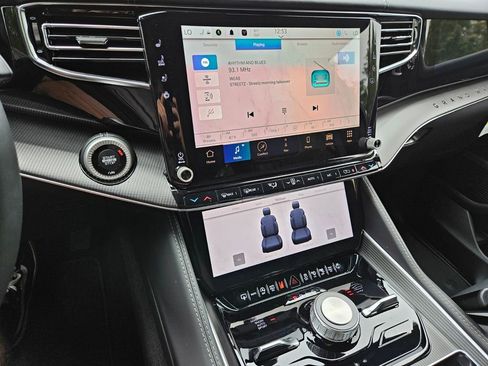 Used 2024 Jeep Grand Wagoneer L Series II w/ Quick Order Packagew 28T image 15