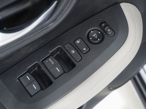 New 2026 Honda HR-V LX image 18