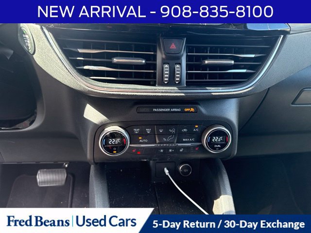Used 2020 Ford Escape Titanium AWD/4WD image 14