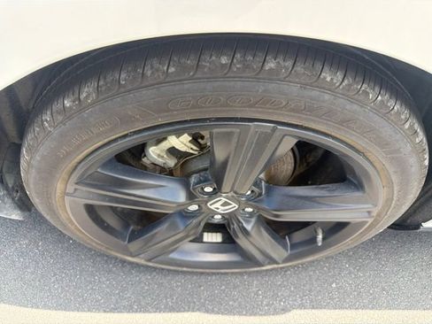 Used 2024 Honda Accord Sport image 8